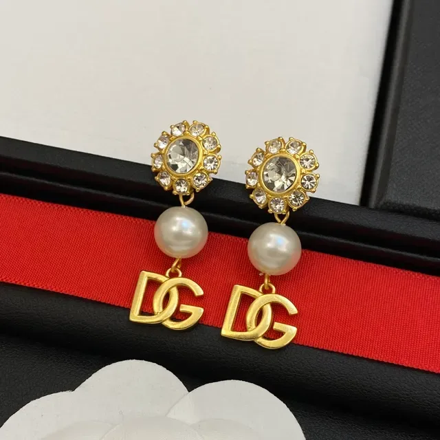 Dolce & Gabbana DG أقراط قطرة لؤلؤي كريستال 3