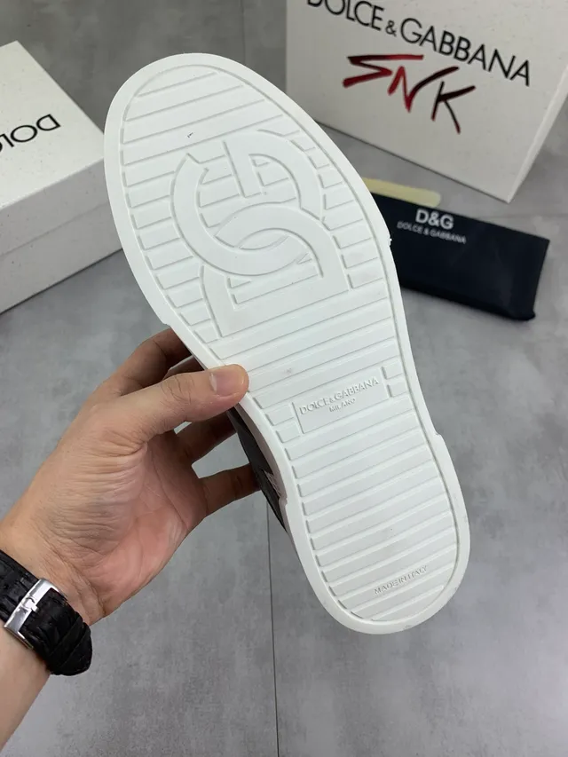 Dolce & Gabbana Gris Blanc Superposition Maille Et Daim Supérieur Semelle Plateforme Chunky Sneakers Lifestyle 2
