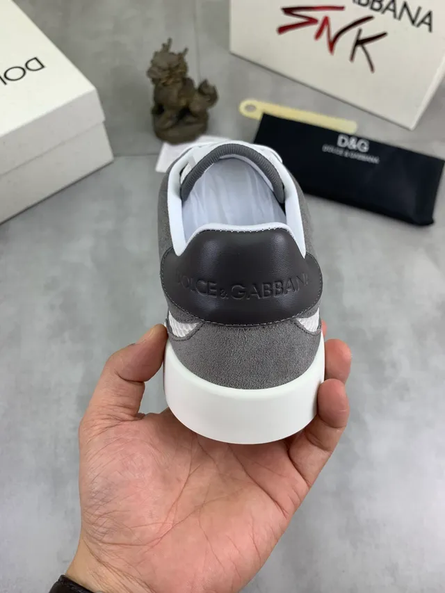 Dolce & Gabbana Gris Blanc Superposition Maille Et Daim Supérieur Semelle Plateforme Chunky Sneakers Lifestyle 3