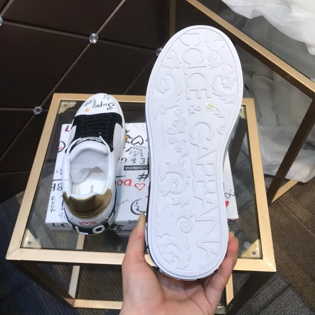 Dolce & Gabbana Portofino حذاء رياضي أبيض أسود مطبوع جرافيتي من الجلد والمطاط 4