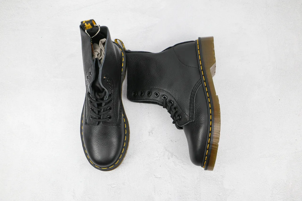 Dr. Martens 1460 काला पेब्ल्ड लेदर 8-आई मर्टिन बूट 8