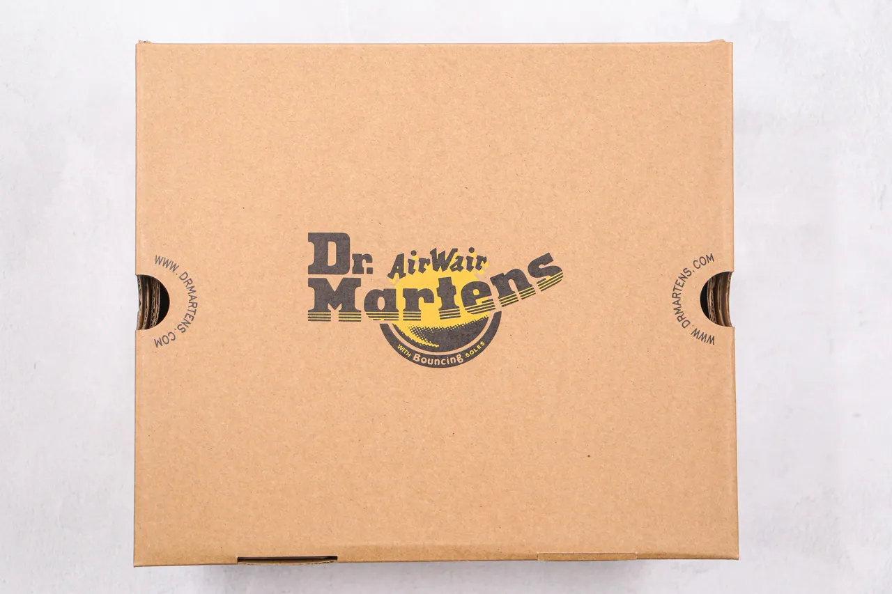 Dr. Martens 1460 酒红色 光滑皮革 马丁靴 3