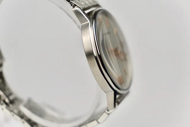 Emporio Armani 经典银色调不锈钢白色表盘石英手表 3