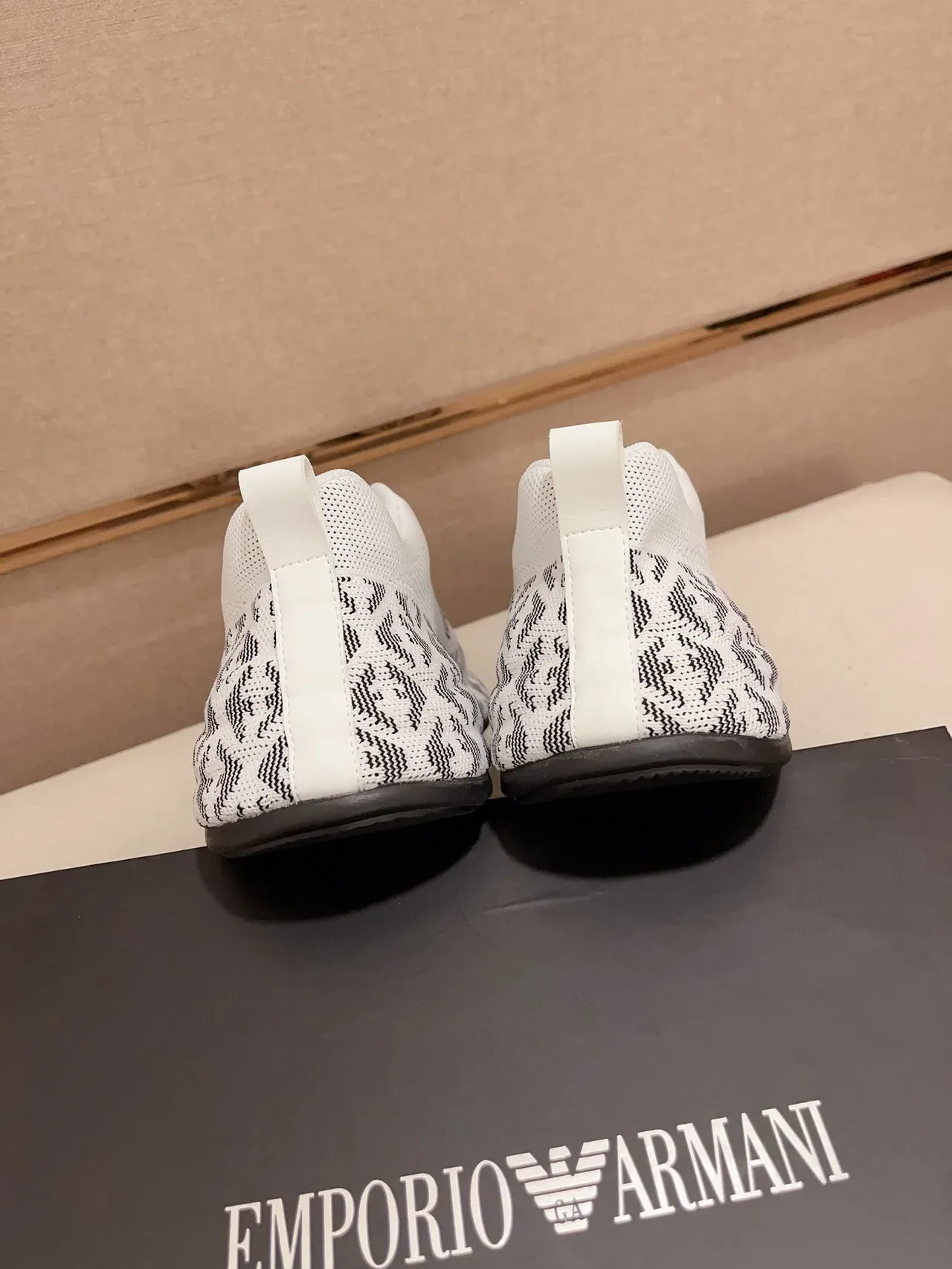 Emporio Armani Zapatillas Lifestyle de Punto con Monograma y Logo de Águila 8