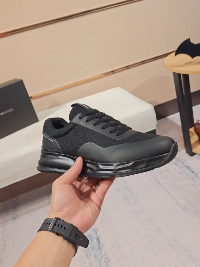 Emporio Armani Monocromático Preto Sola Esculpida Tênis Estilo de Vida 5