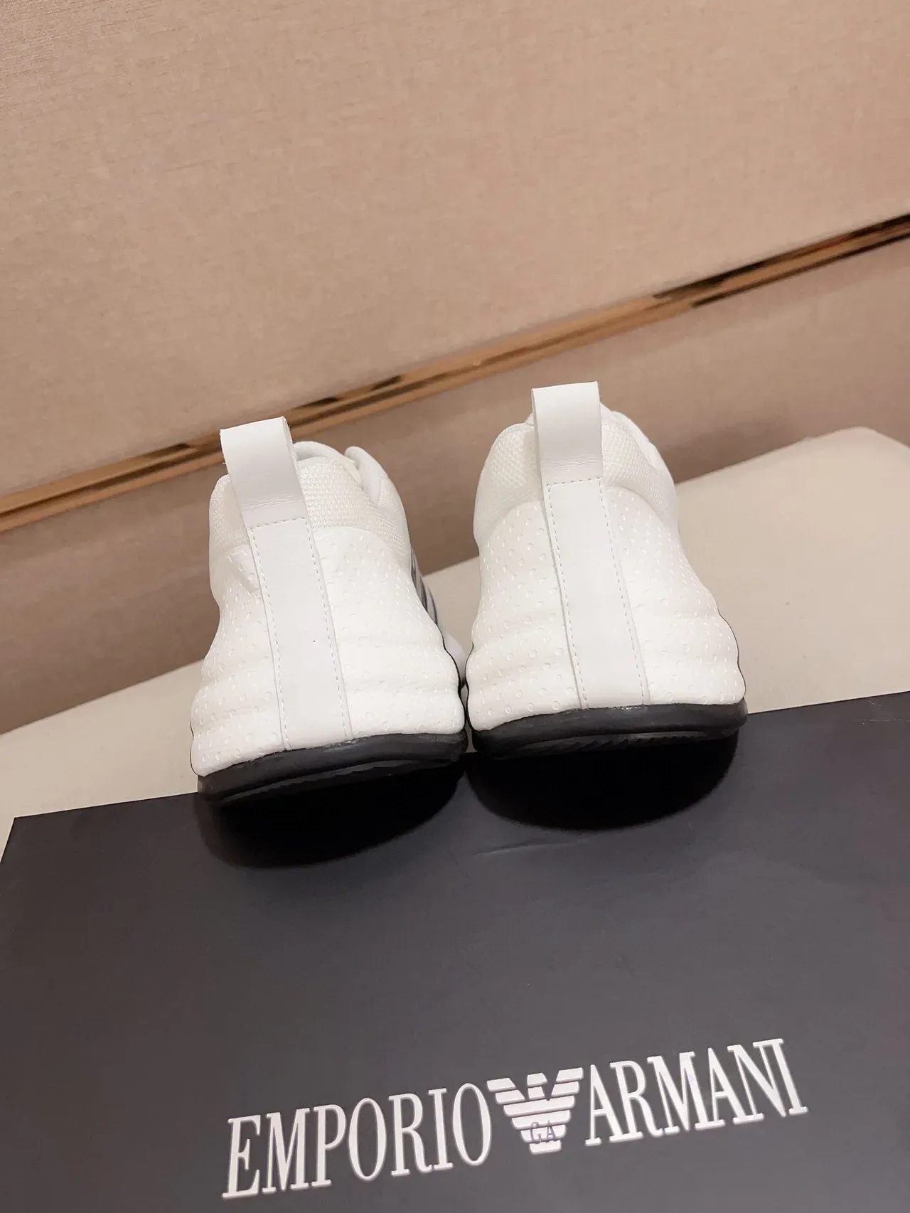 Emporio Armani Blanco Negro Malla Superior Listras Monograma Bold Zapatillas Lifestyle 8