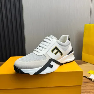 Fendi Fendigraphy أحذية lifestyle أبيض أسود oversized مع لوجو FF، أعلى شبكي ومخملي
