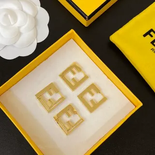 Fendi FF Logo 几何金色圈式耳环