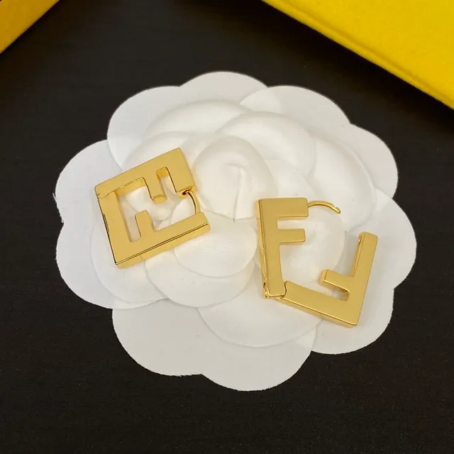 Fendi FF Logo 几何金色圈式耳环 4