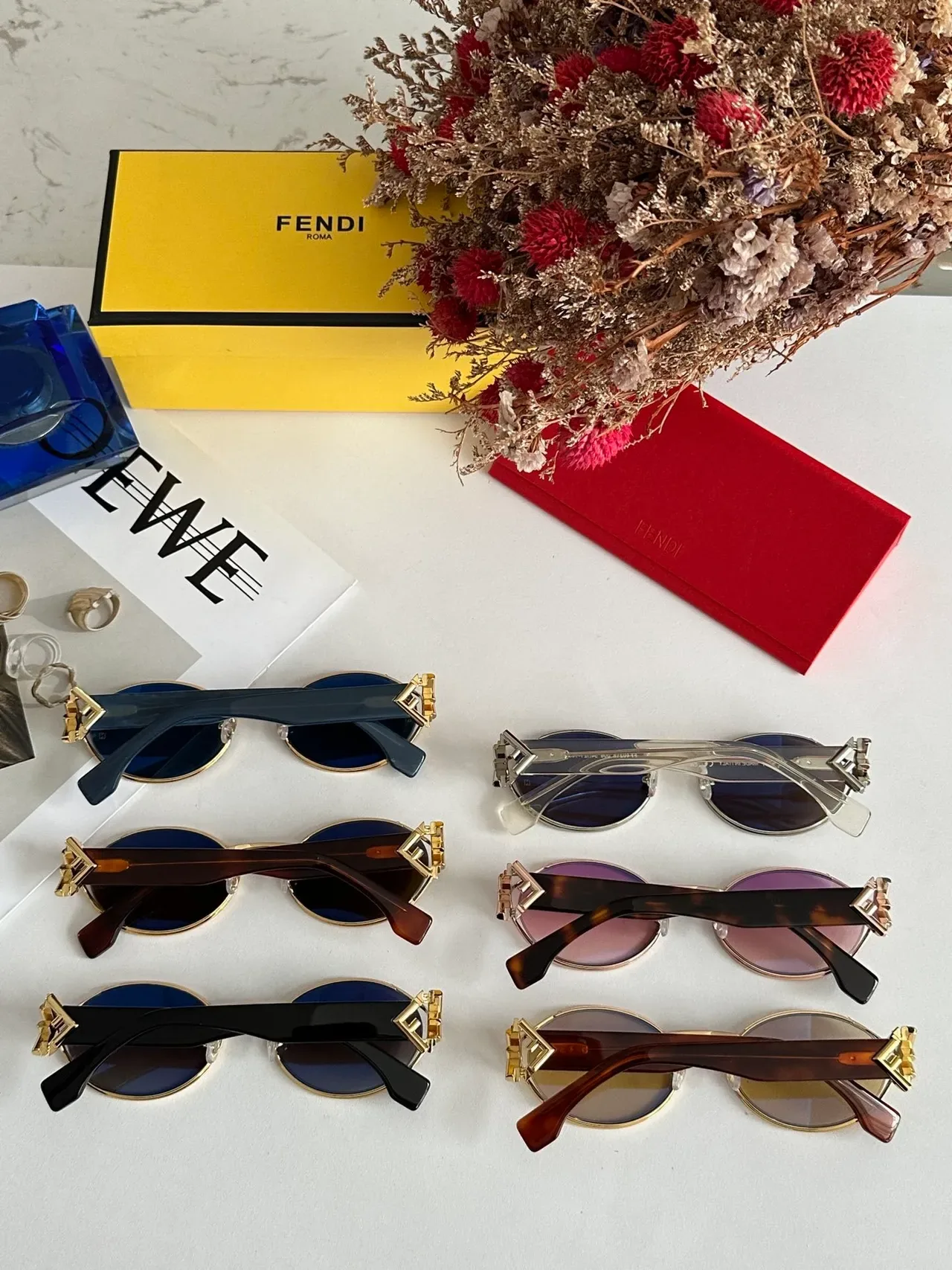 Fendi Oval Gold Frame Navy Acetate Temple Sunglasses 4