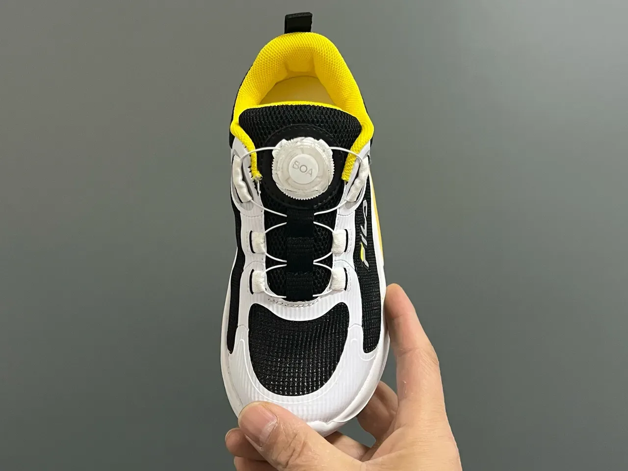 Fila White Black Mesh Upper Dial-Lock Closure Lifestyle Sneakers 14