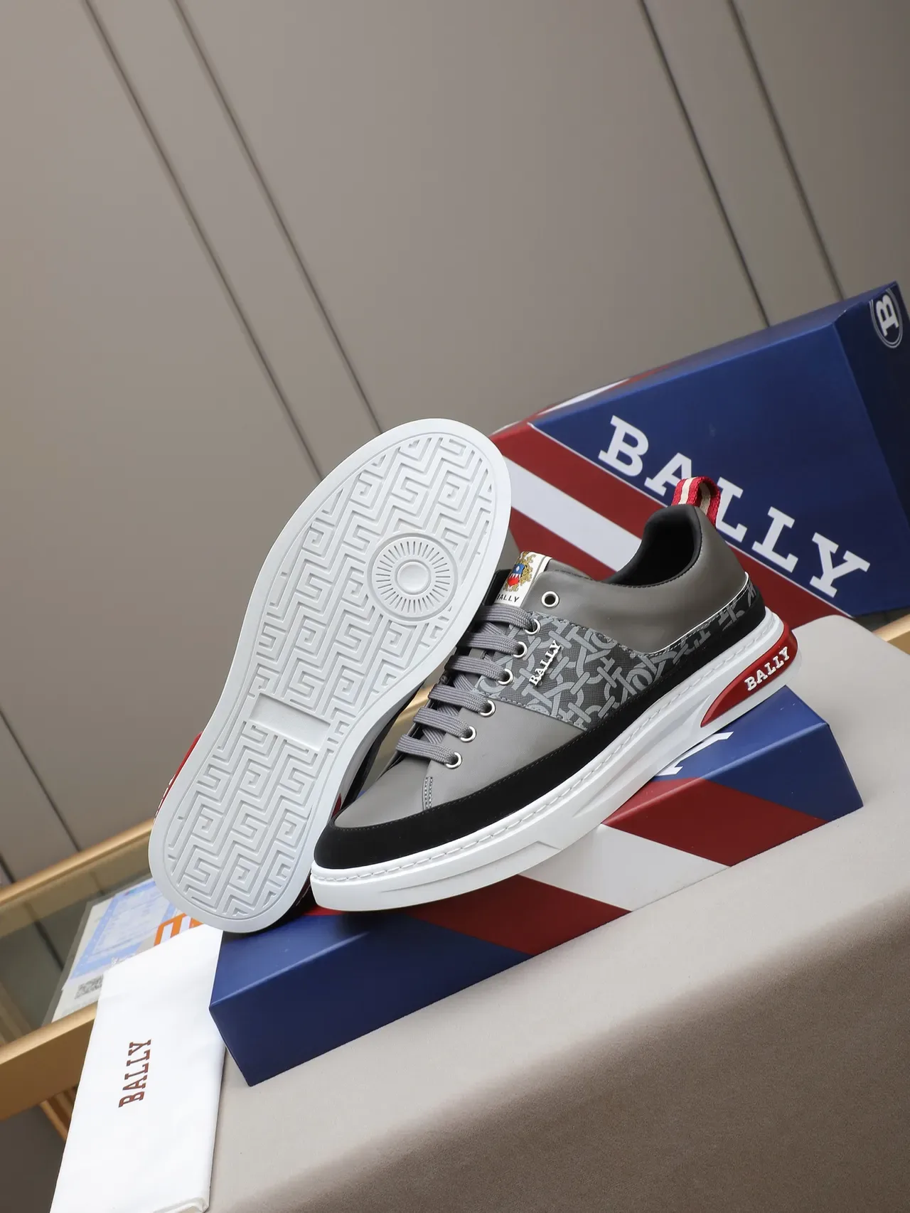 Bally Gray Black Low-Top Mixed-Material Upper Sneakers 5