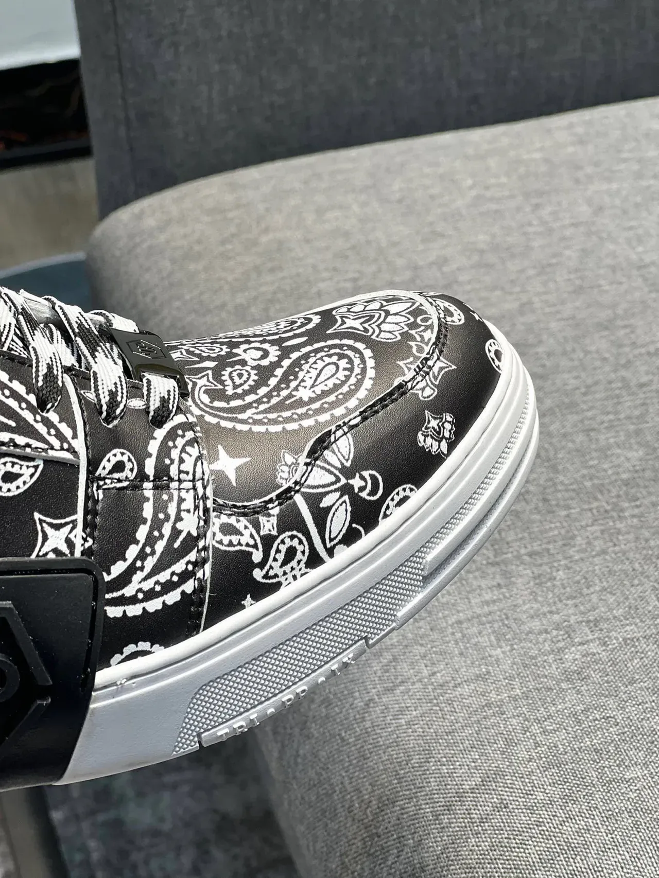 Black and White Bandana-Print Platform Lifestyle Sneaker 8
