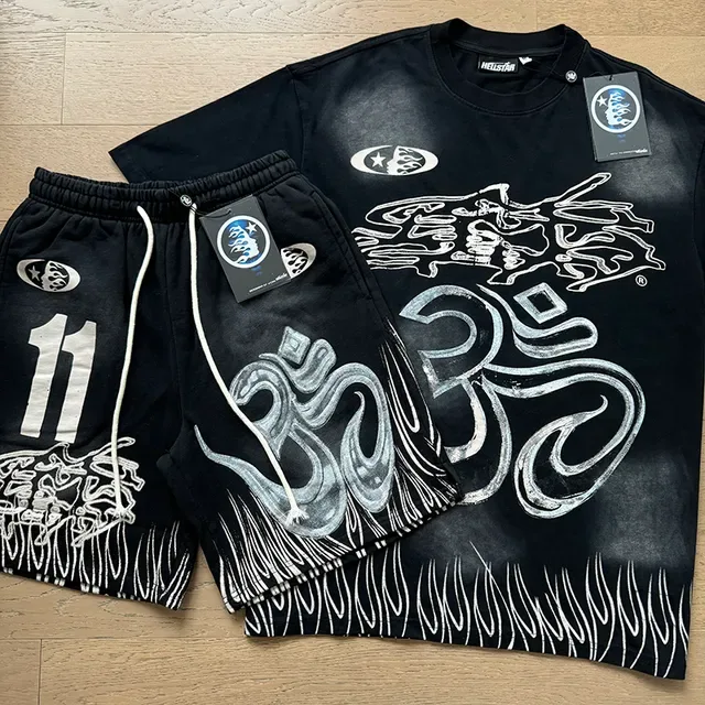 Black Graphic Om Symbol Flame-Hem T-Shirt 5