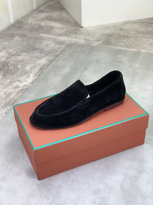 Moc-Toe en Daim Noir Slip-On Loafer 4