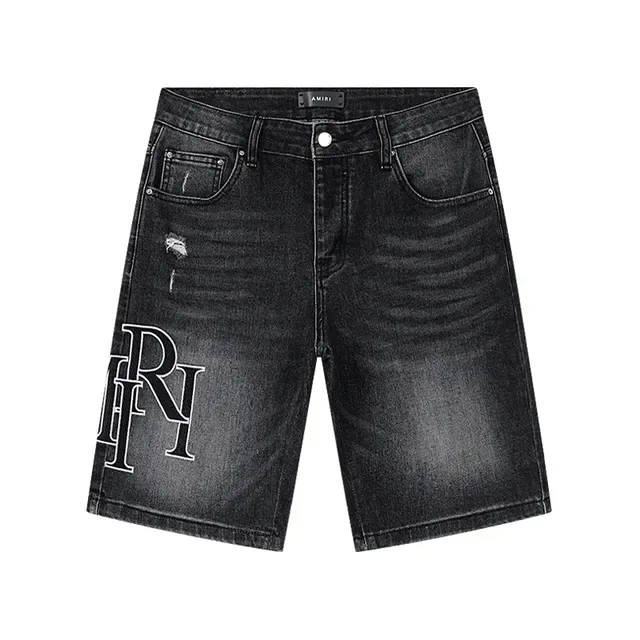 Shorts de Denim Preto e Branco Distressed Bordados com Monograma 2