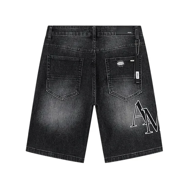 Shorts de Denim Preto e Branco Distressed Bordados com Monograma 3