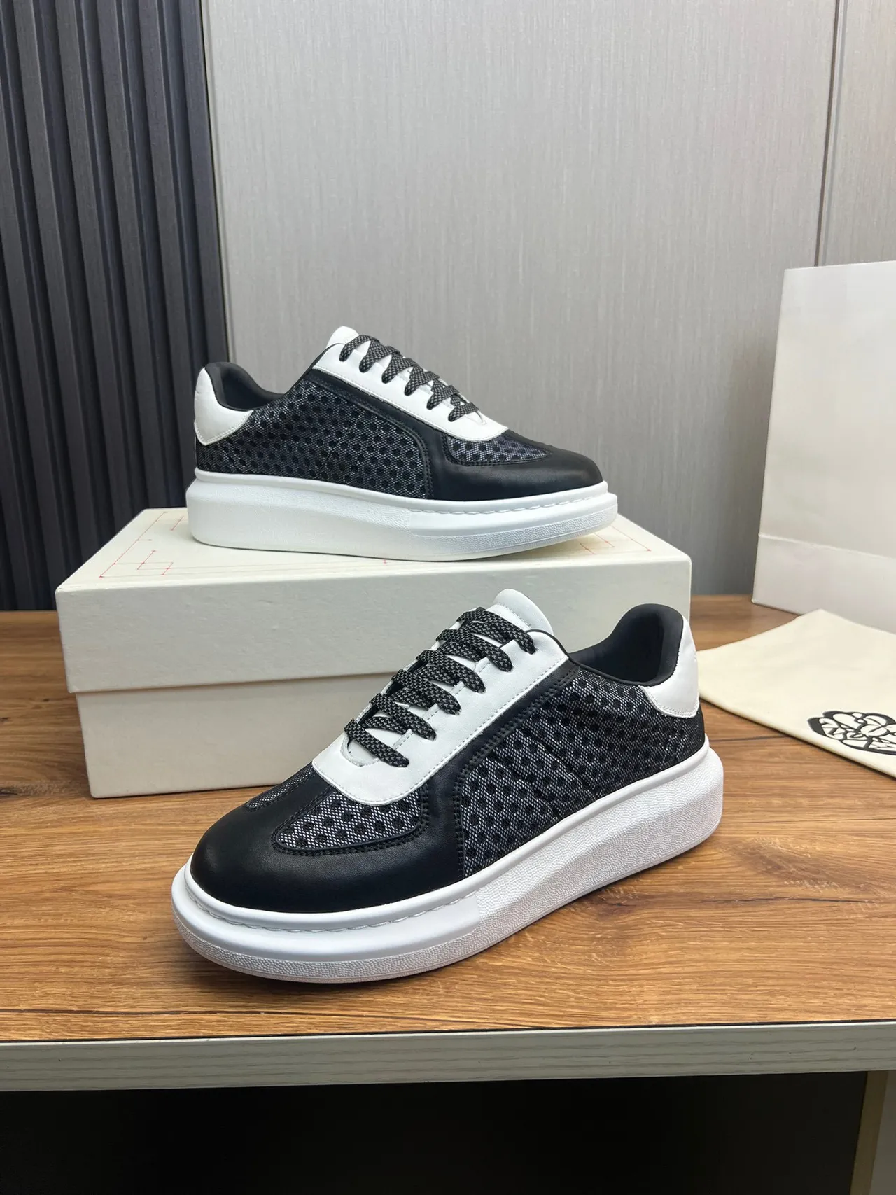 Black White Platform Sole Perforated Mesh Sneakers 8