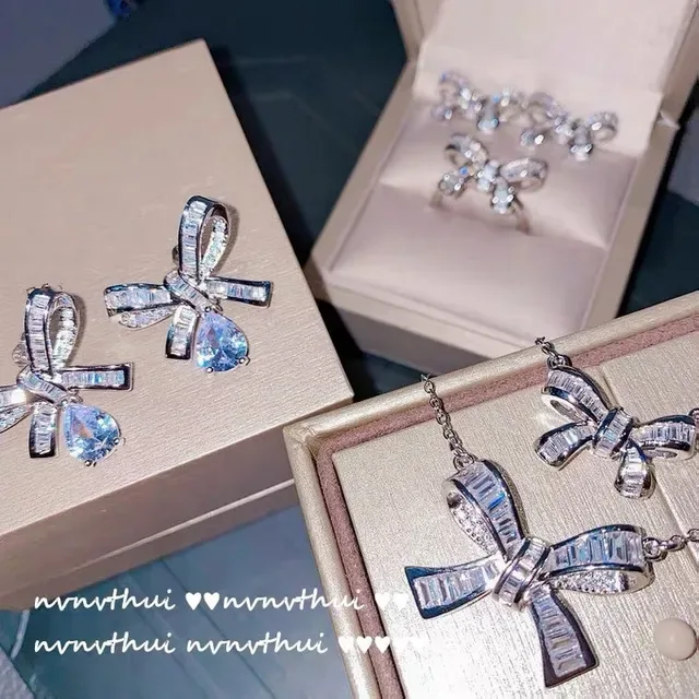 Bow-Shaped Baguette and Pavé Crystal Pendant Necklace 2