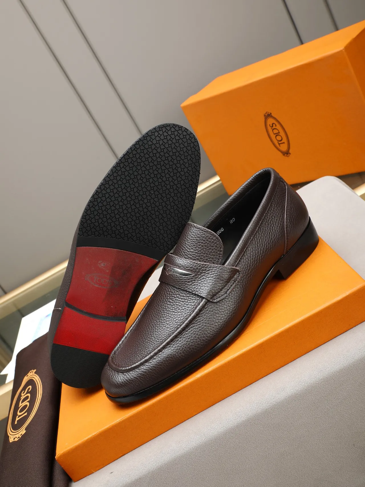 Brown Black Pebbled Leather Penny Strap Loafer 4