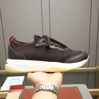 Zapatilla de plataforma con suela de knit y cuero marrón