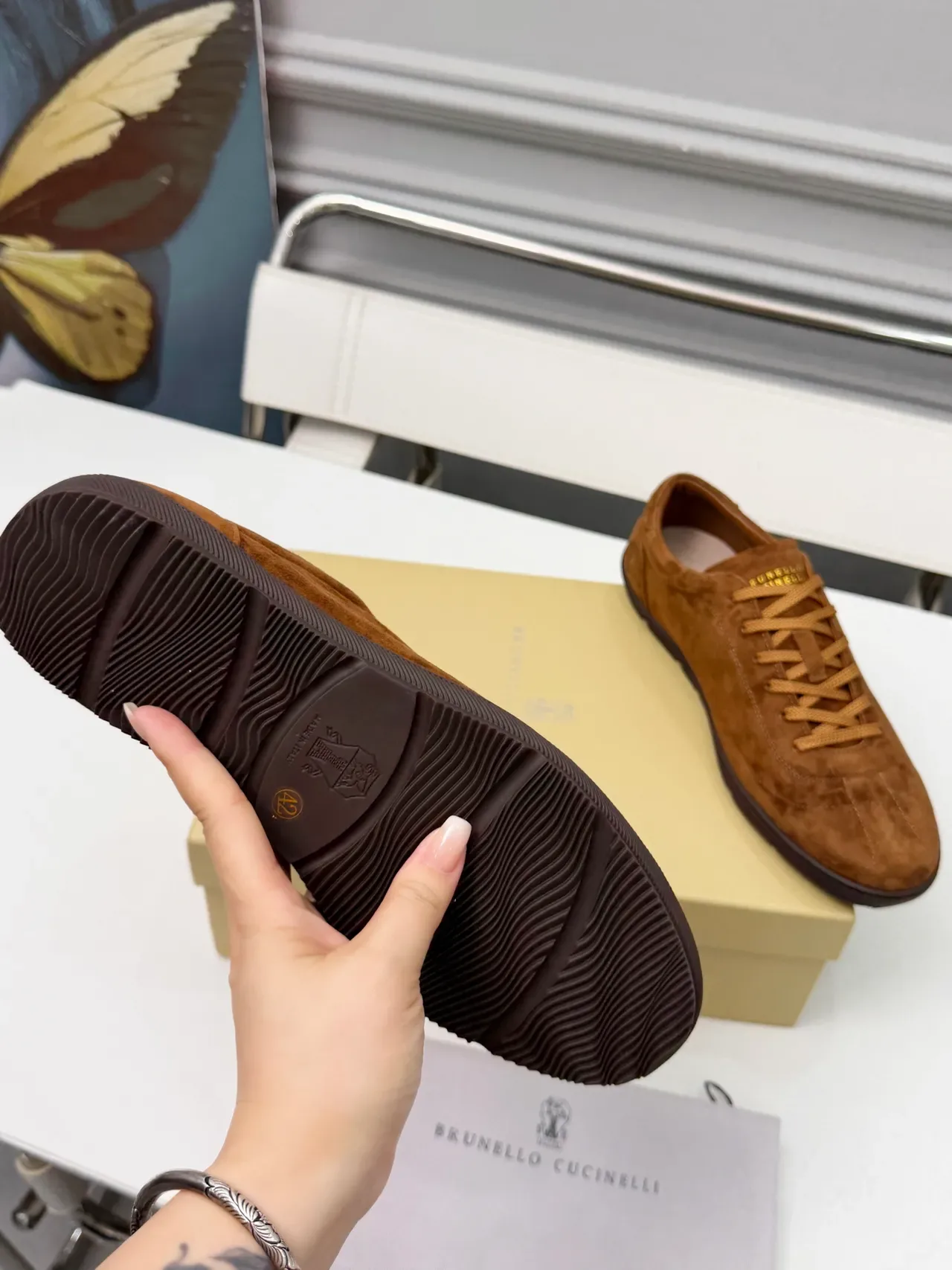 Brunello Cucinelli Zapatos casuales de ante marrón con cordones 2