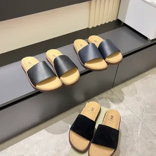 Brunello Cucinelli Pantuflas Minimalistas de Cuero y Ante con Una Correa