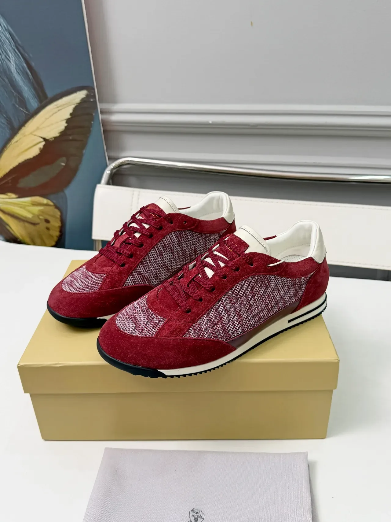 Brunello Cucinelli Chaussures Lifestyle Low-Top en Daim et Maille Rouge 2