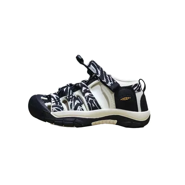 Camouflage-Print Multi-Strap Toggle-Closure Casual Sandals 22