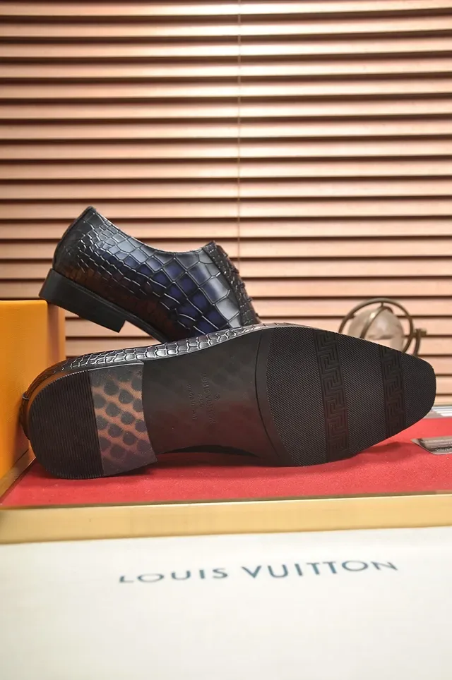 Zapatos Oxford negros con textura de cocodrilo embossada y punta cap 3