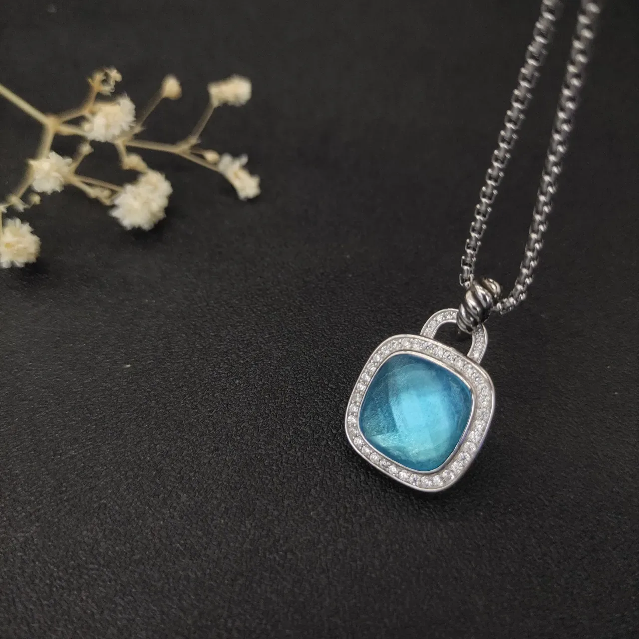 Cushion-Cut Blue Stone Halo Pendant Necklace 7