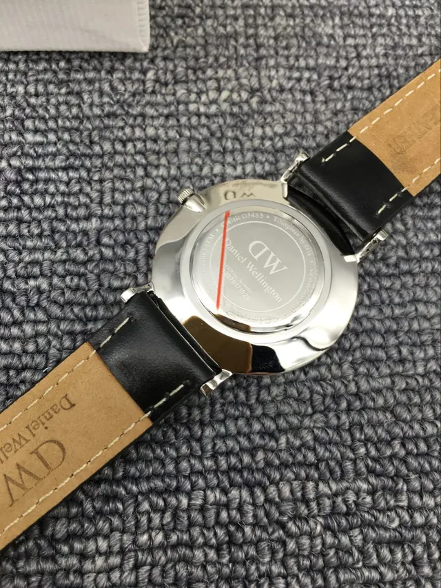 Daniel Wellington White Black Minimalist Dial Crystal Hour Markers Quartz Watch 3