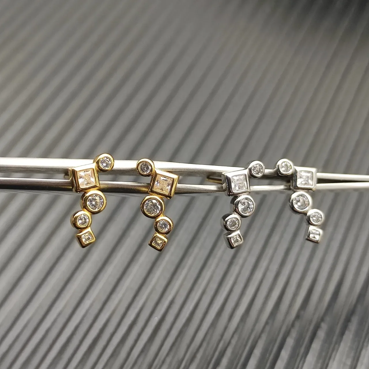 David Yurman Asymmetrical Cluster Stud Earrings 6