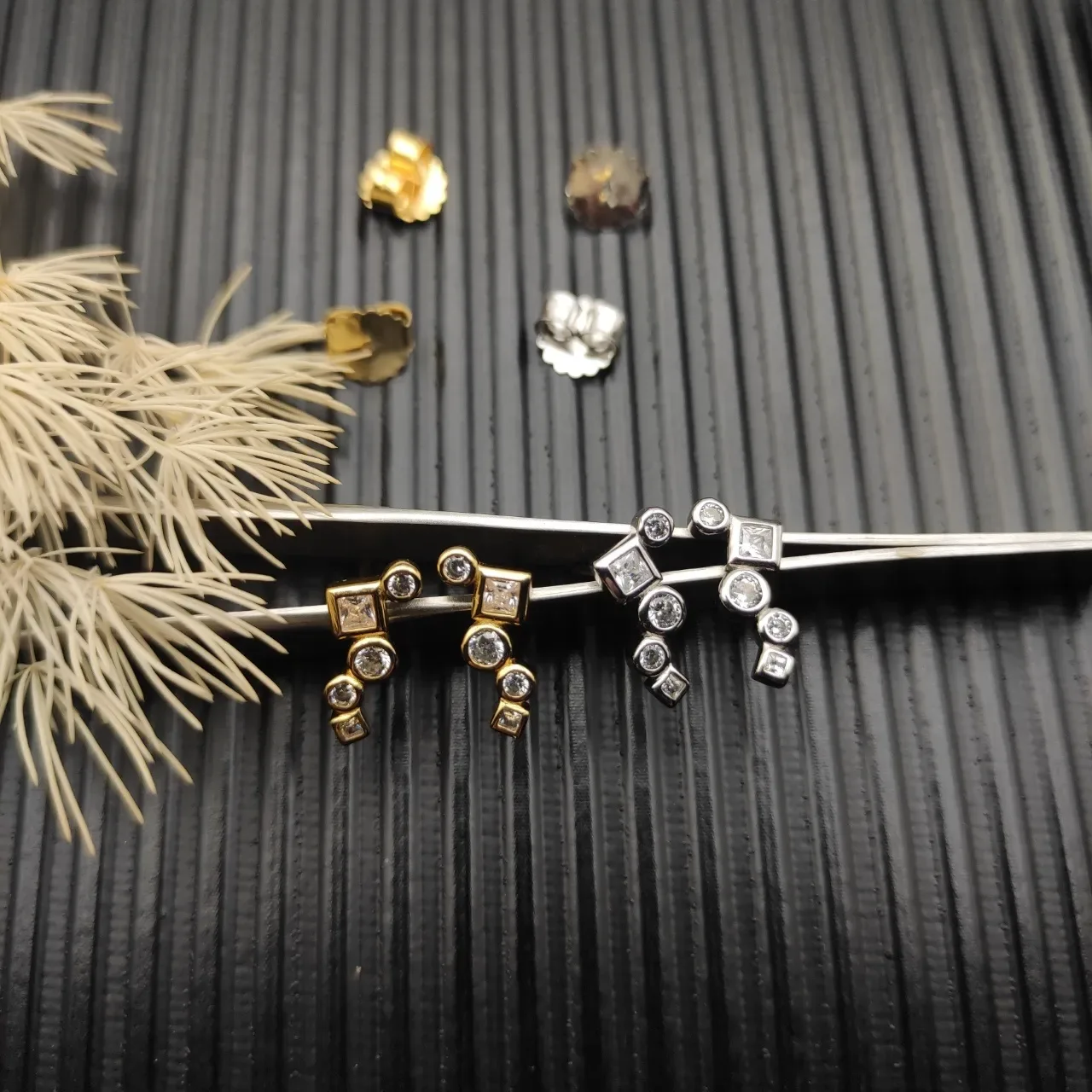 David Yurman Asymmetrical Cluster Stud Earrings 7