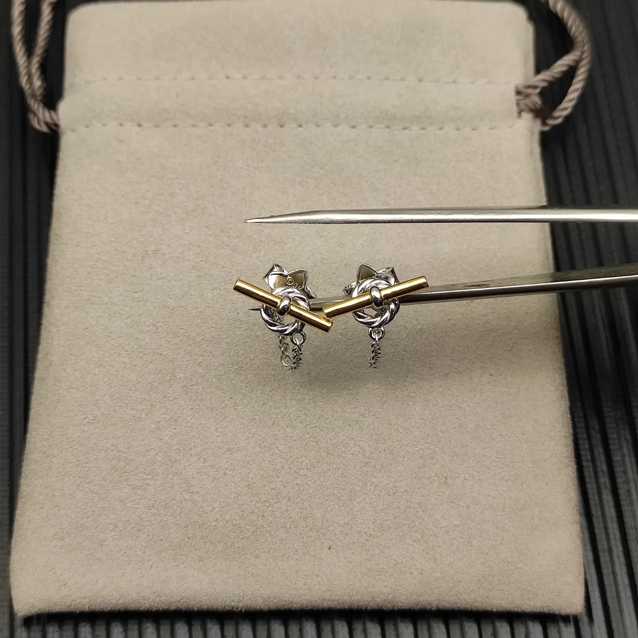 David Yurman Knot Motif Two-Tone Chain Drop Earrings 6