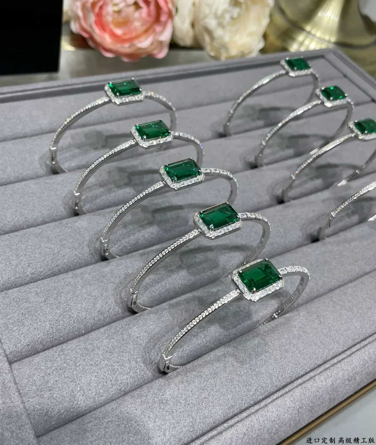 Emerald-Cut Green Gemstone Pavé Diamond Hinged Bangle Bracelet 5