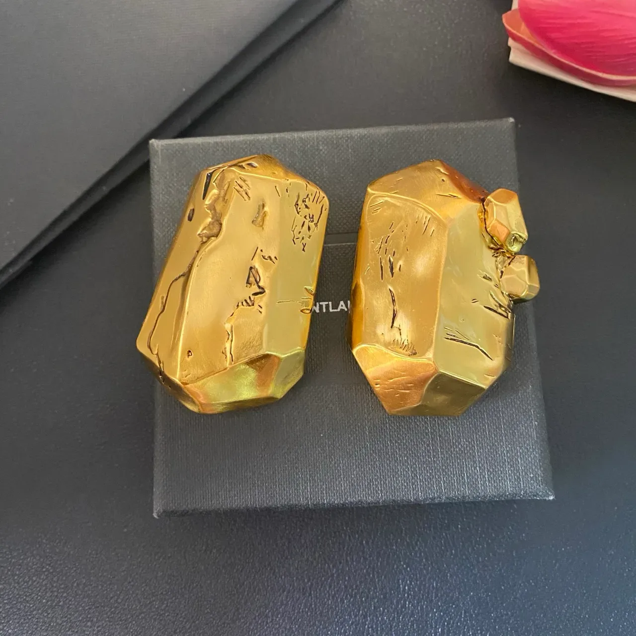ফেসেটেড সোনার খোদাই করা অর্নামেন্ট গহনা 9