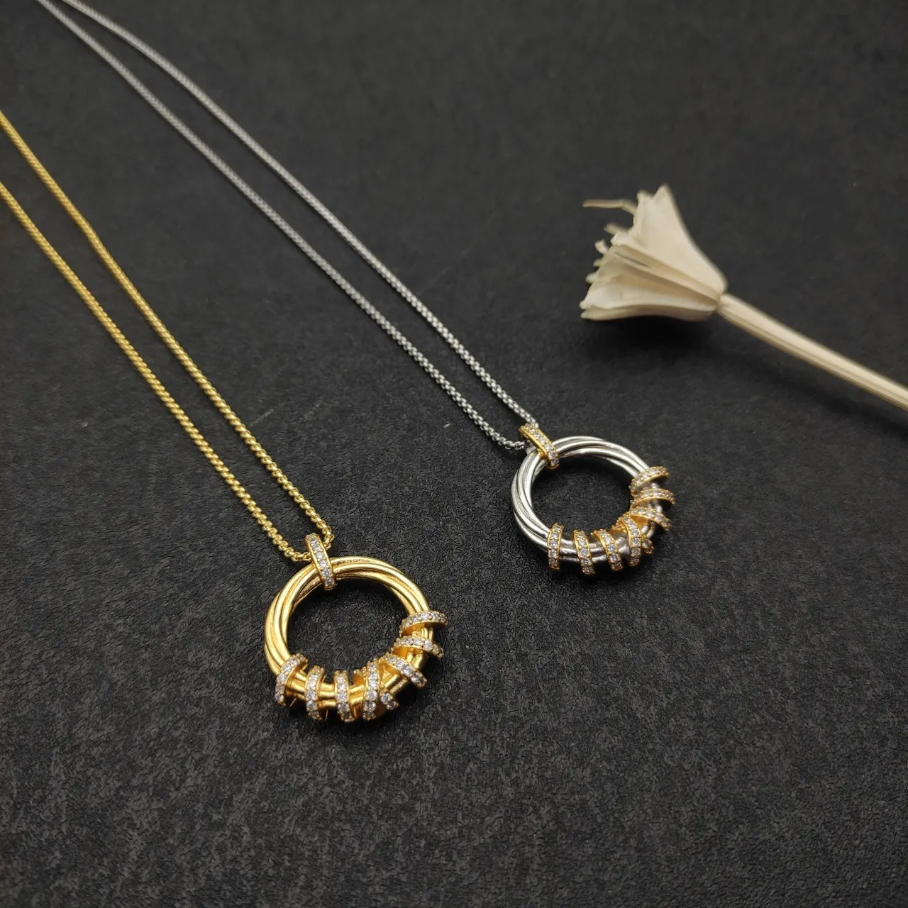 Gold and Silver Double Ring Twisted Wire Pendant Necklaces 7