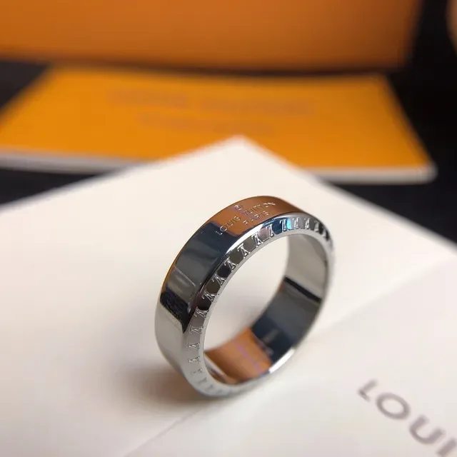 Anillos de Banda Grabados en Oro y Plata 2