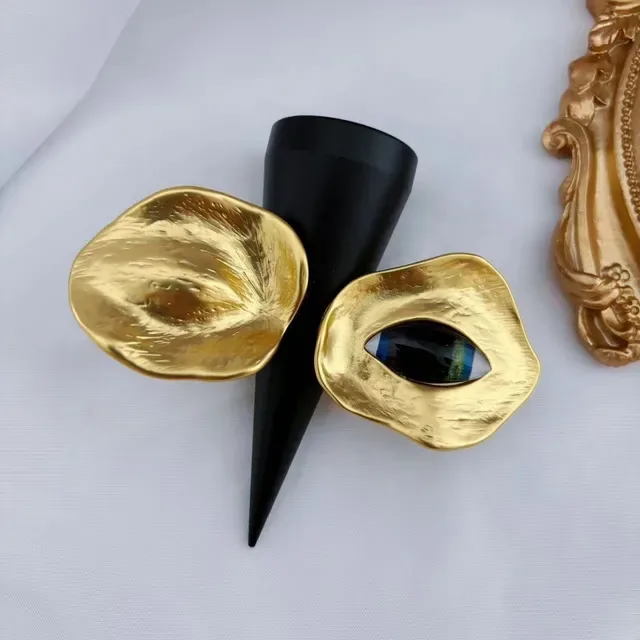 Gold Black Sculptural Eye-Motif Jewelry 2