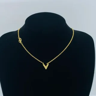 Collier chaîne en or pendentif en V