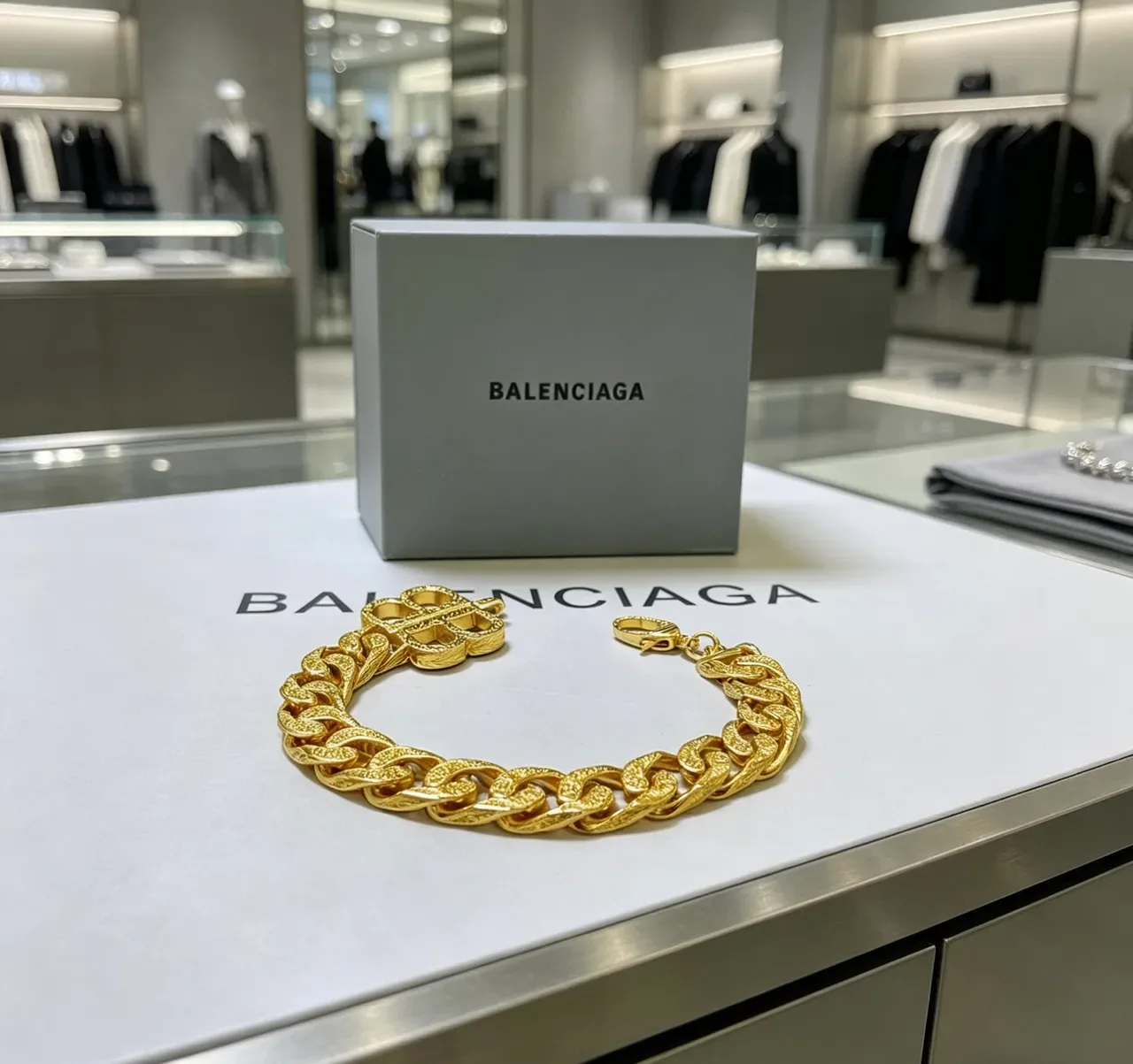 Gold Chunky Curb-Link Chain Textured Surface Finish Bracelet 6