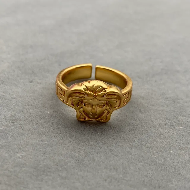 Gold Sculpted Medusa-Style Face Greek Key Pattern Band Ring 5
