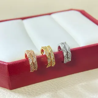 أقراط ذهب فضة هندسية V-Band Pavé-Set