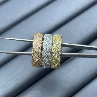 सोना चांदीPavé-Setट्विस्टेड बैंड अंगूठी