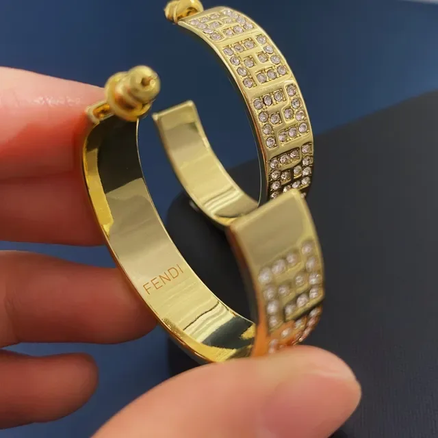 Boucles d'oreilles à anneau en or doré avec pavé de cristal géométrique lattice 2
