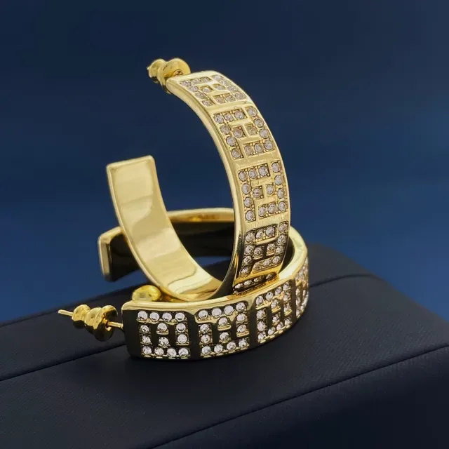 Boucles d'oreilles à anneau en or doré avec pavé de cristal géométrique lattice 5