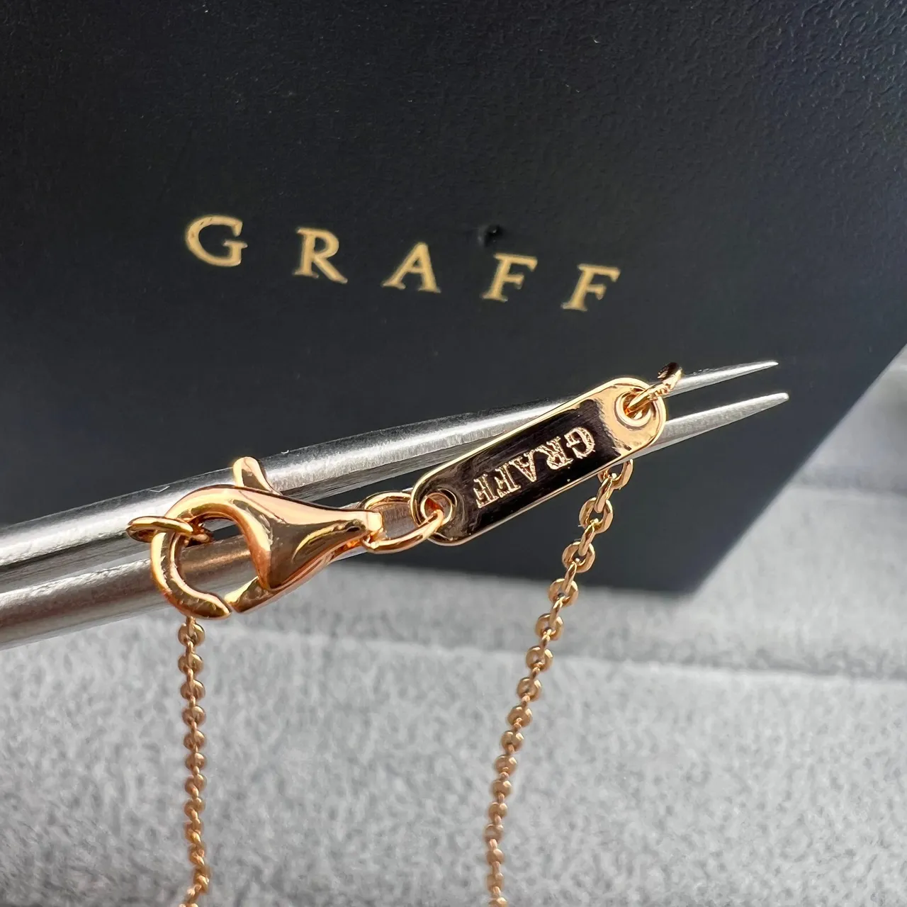 Graff Fan Motif Diamond Pendant Necklace 2
