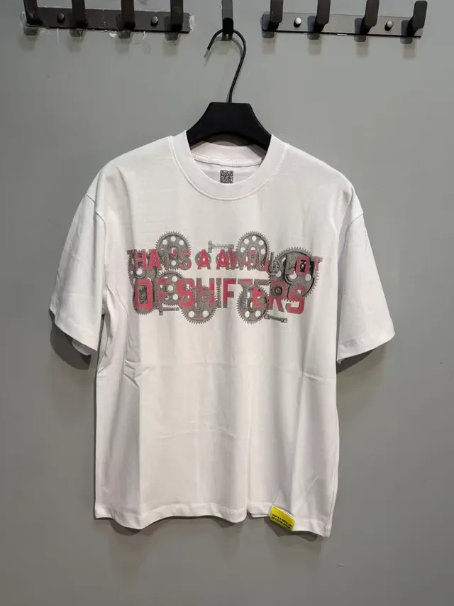 Graphic-Print Mechanical Gear Motif T-Shirt 9