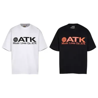 Camiseta oversized gola redonda com estampa gráfica